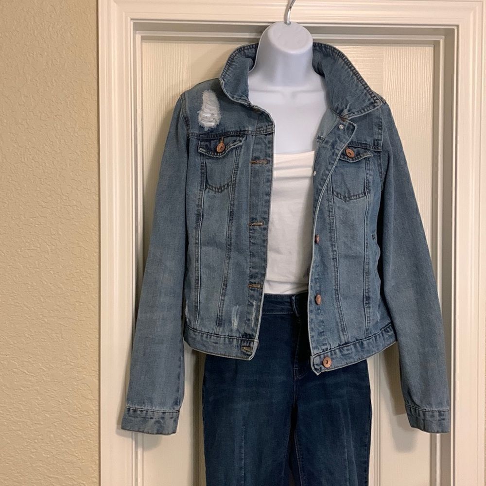 CI SONO, denim jacket, XL, distressed, excellent condition, great look
